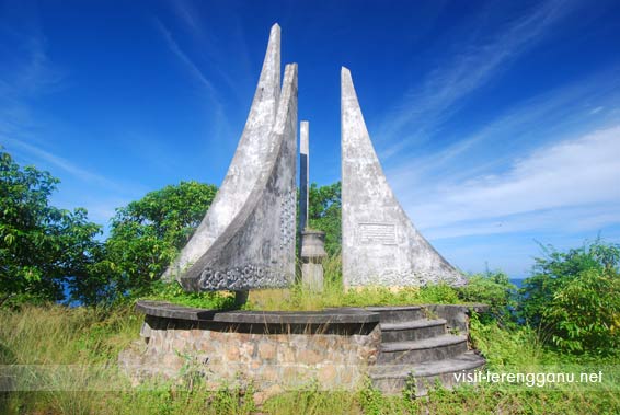 Visit Terengganu One of the many relics left behind by the Vietnamese refugees.